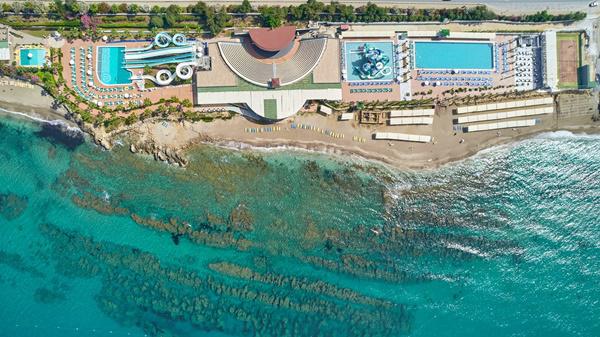 Vikingen Infinity Resort & Spa